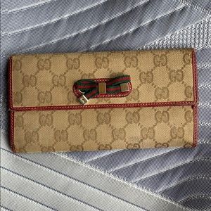 Vintage Gucci wallet